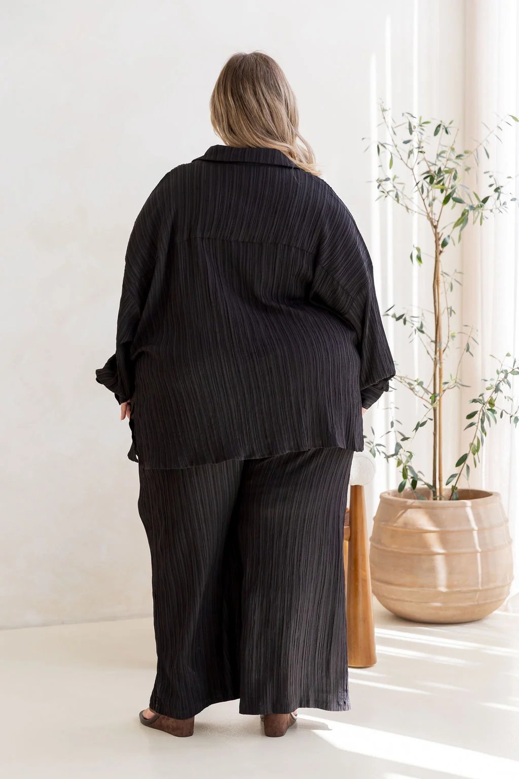 Camille Shirt in Textured Black