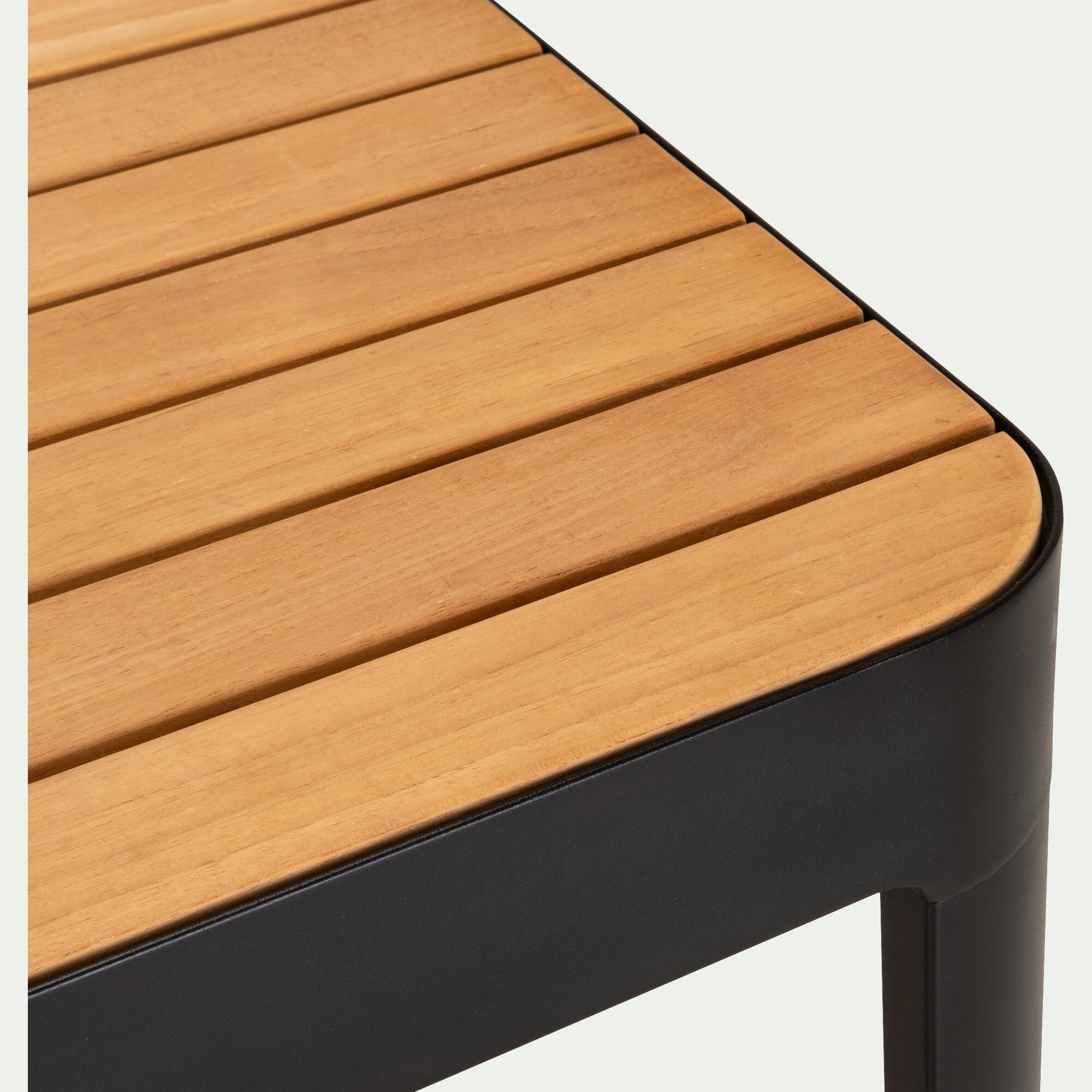TASTA - Table de repas jardin en aluminium et teck - bois clair (8 places)