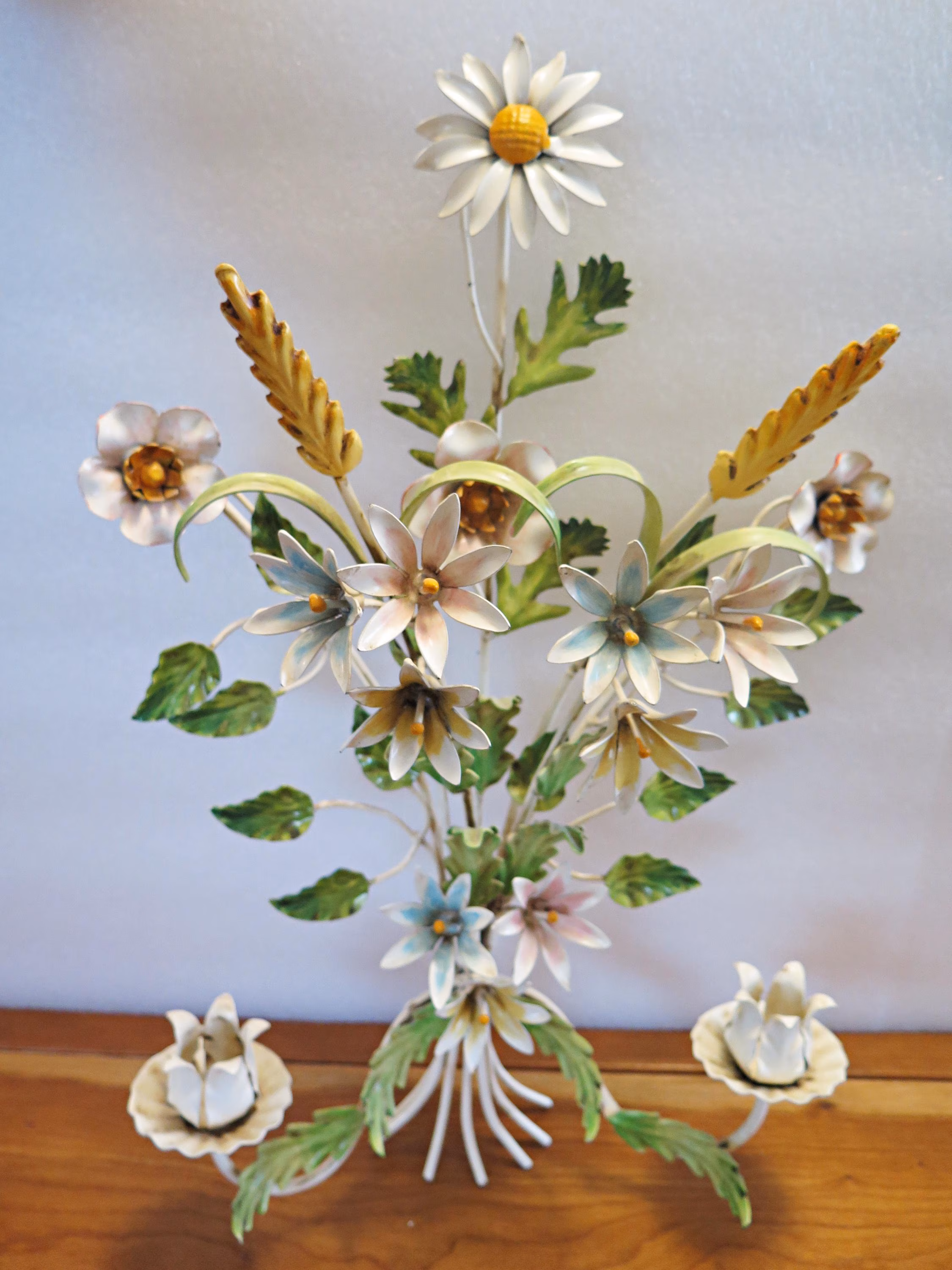 Toleware Floral Sconce Candleholder // Vintage Italian Hand Painted Metal