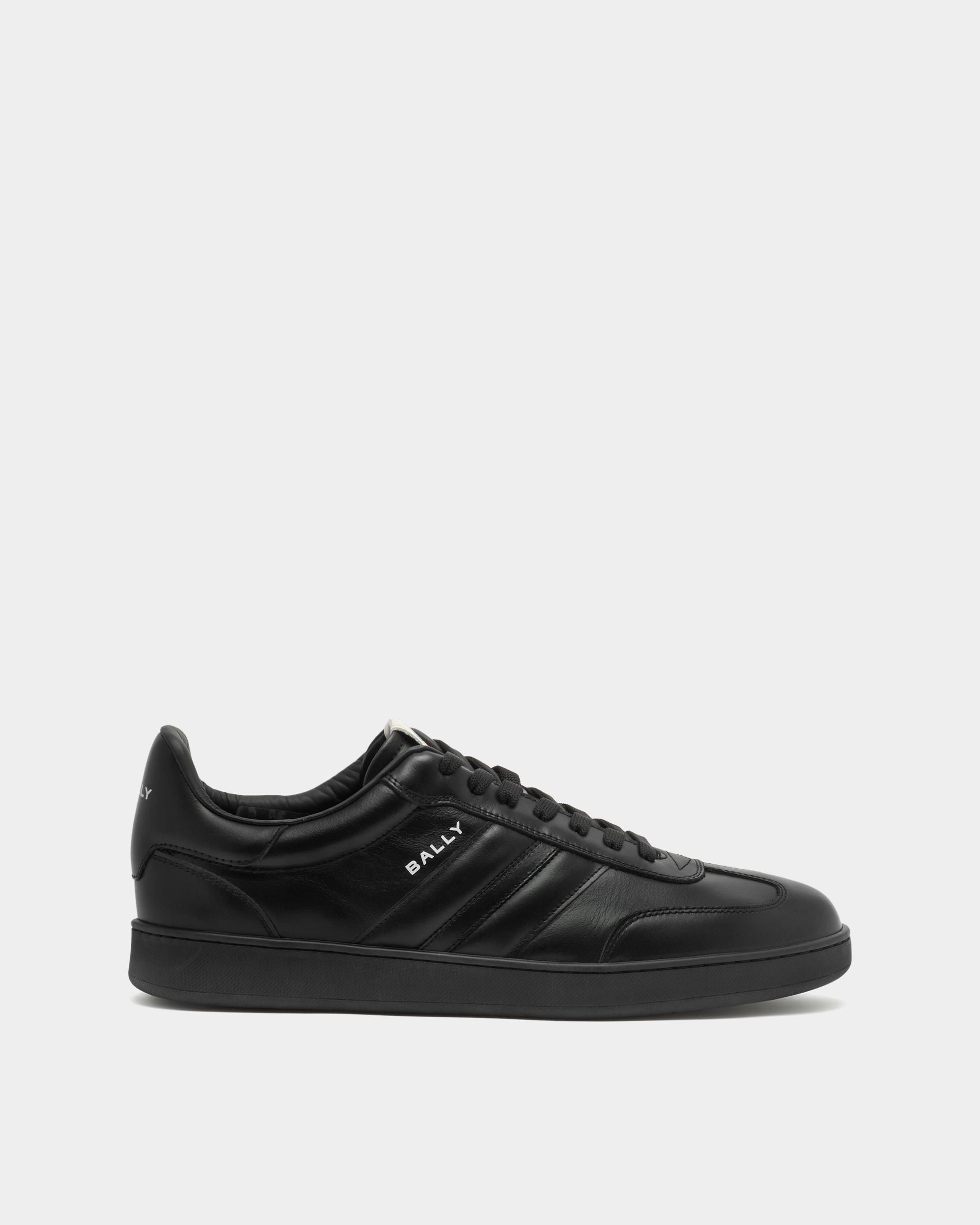 Retro Crest Sneaker Aus Leder In Schwarz