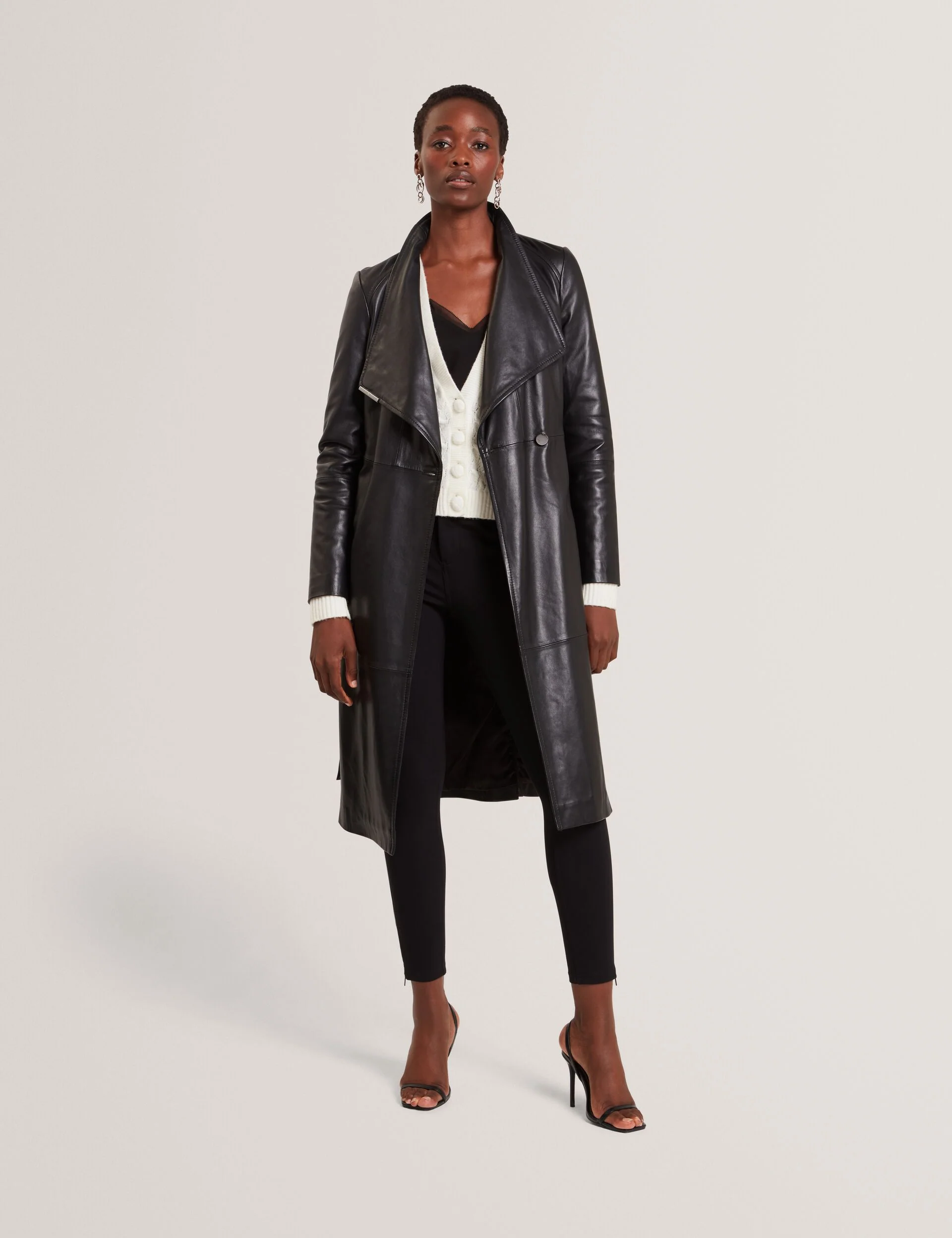 ROSMIA | BLACK