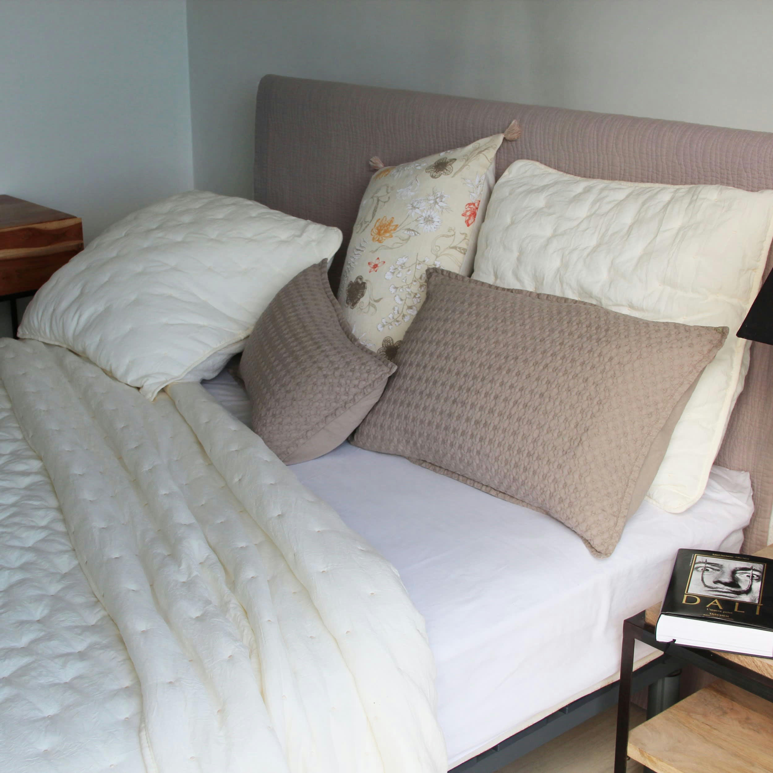 PALAZZO - Couvre lit en fibre synthétique beige 180x250