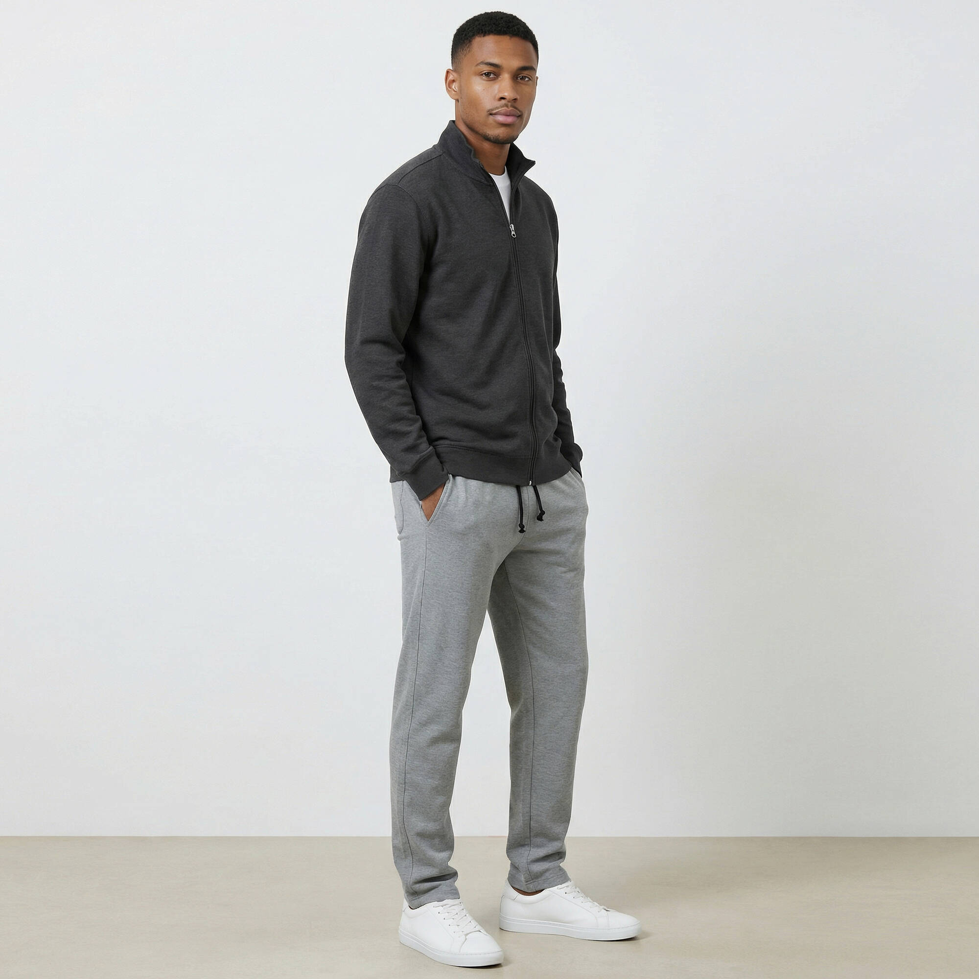 Sweat entièrement zippé uni