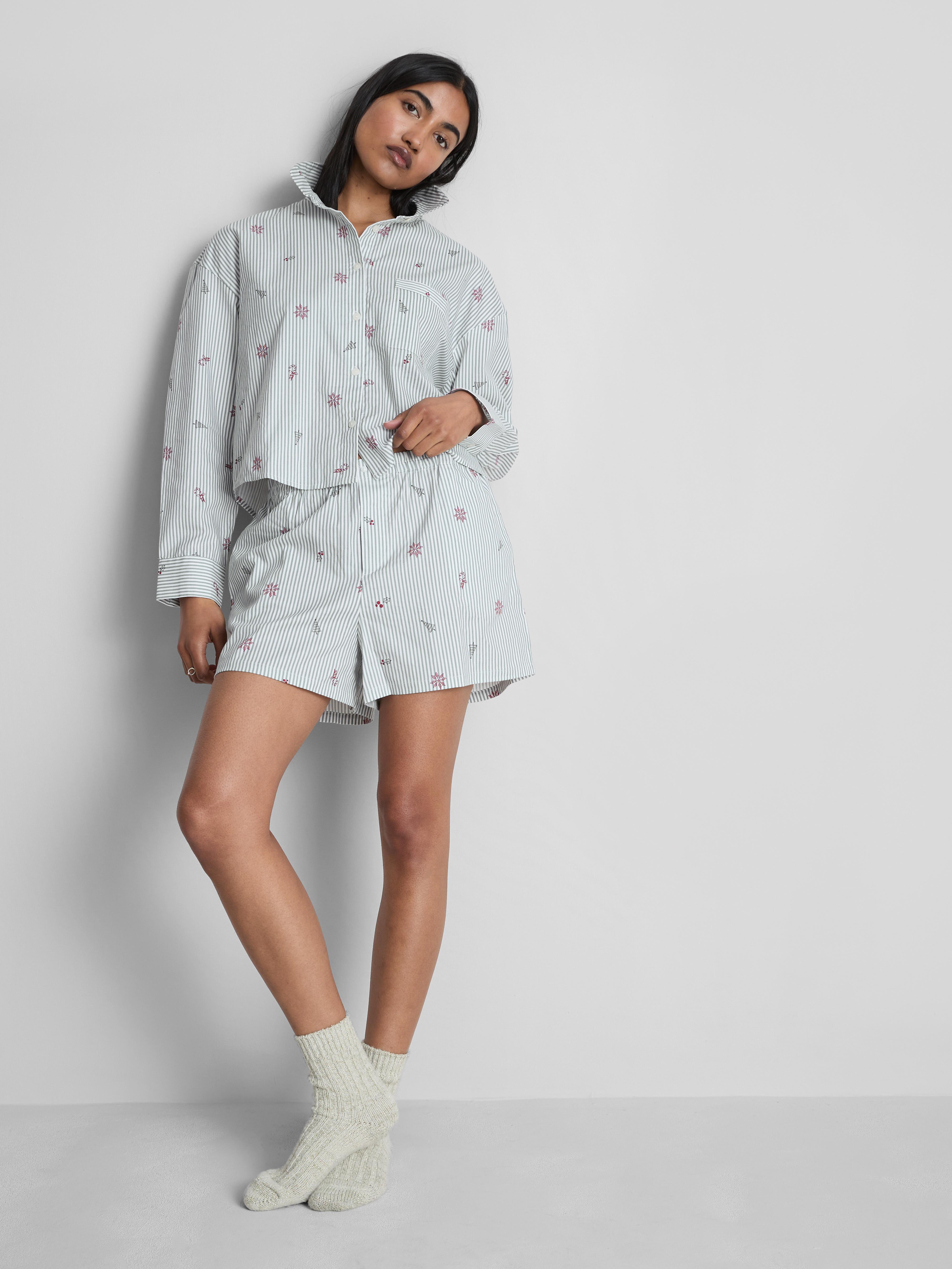Christmas Cropped Printed Pajama Shirt