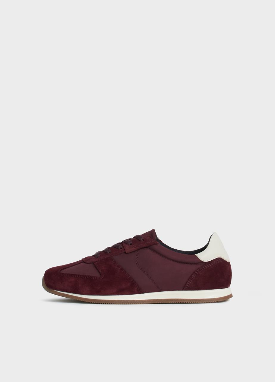 Yasmin Sneakers