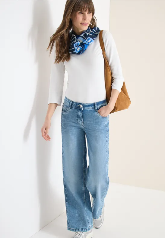 Loop Schal mit grafischem Muster