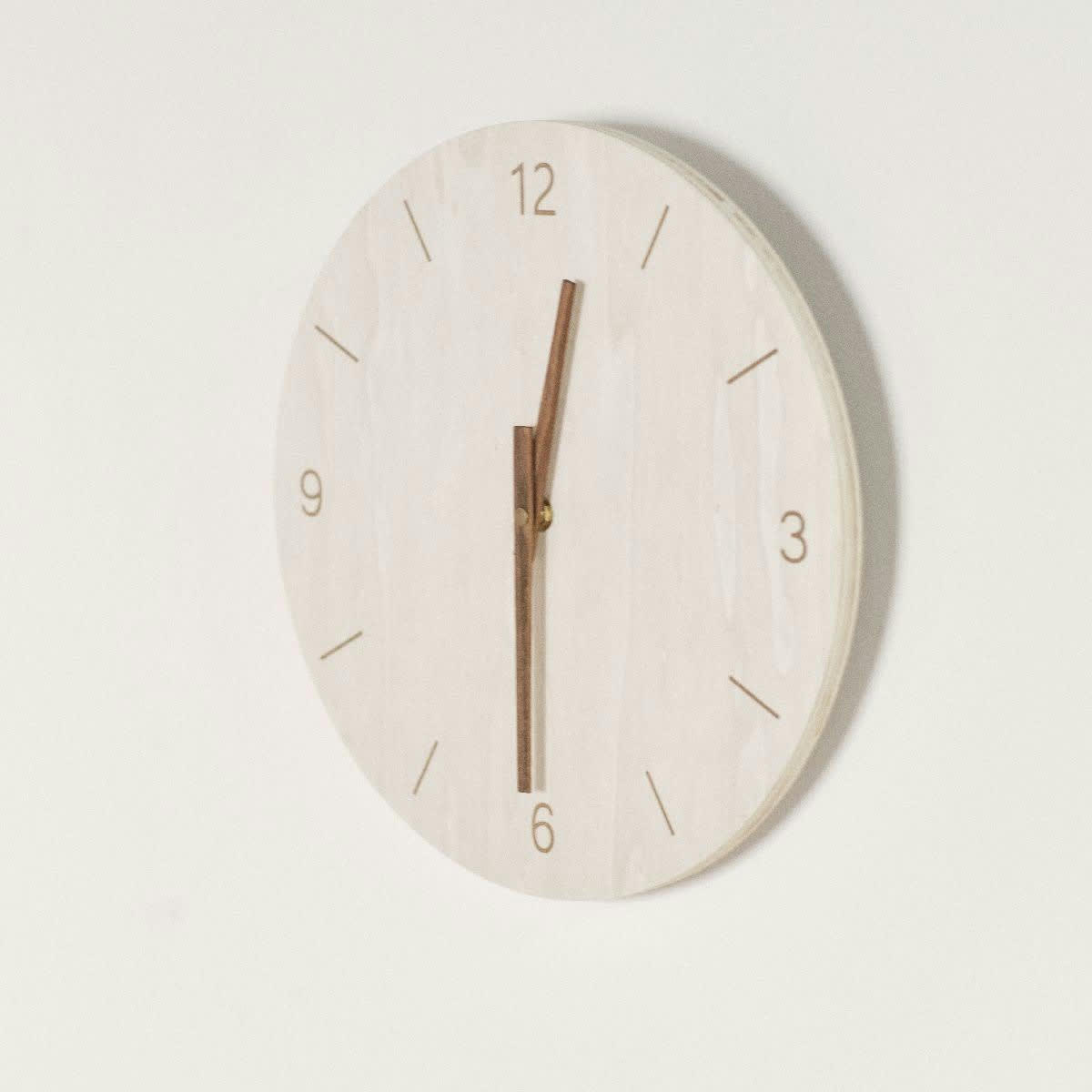 SIMPLICITY - Horloge murale en contreplaqué beige