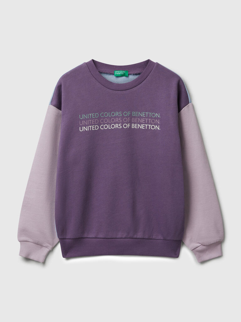 Sweatshirt with glittery logo print