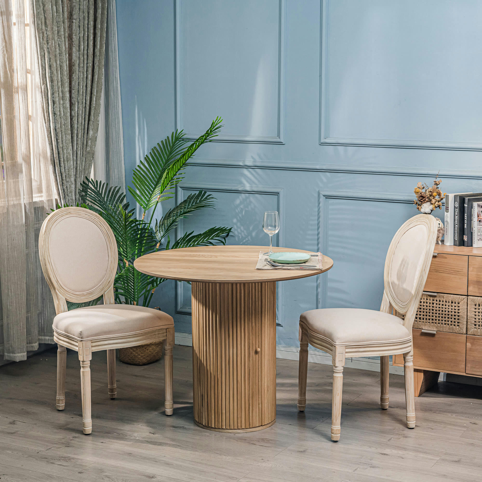 - Table a manger 4 personnes en pin massif D90