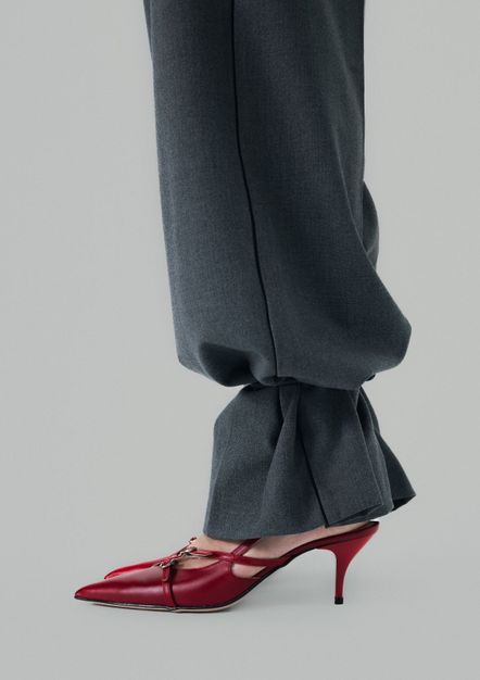Rode leren slingbacks met gespen