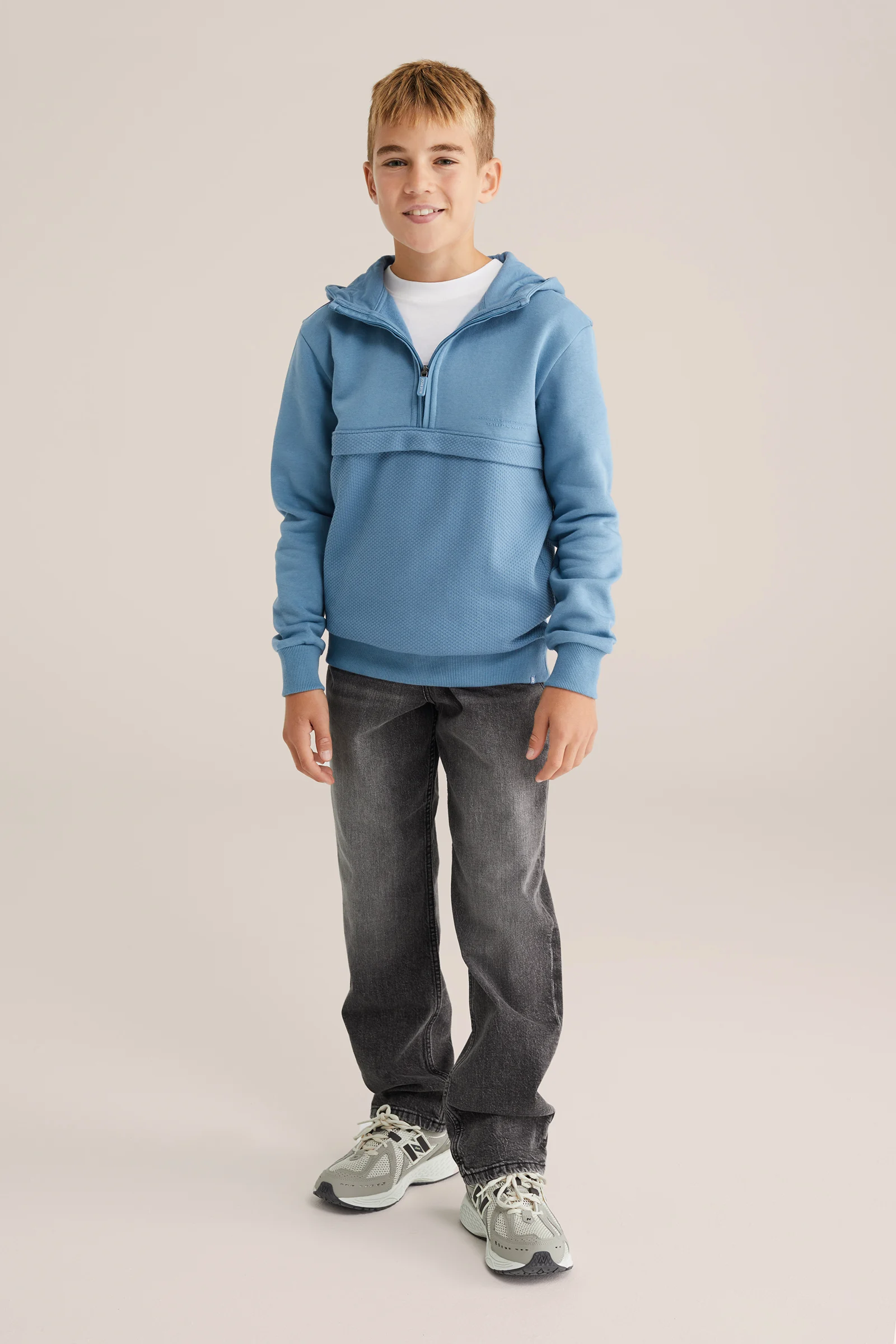 Jongens hoodie met quarter-zip en structuur