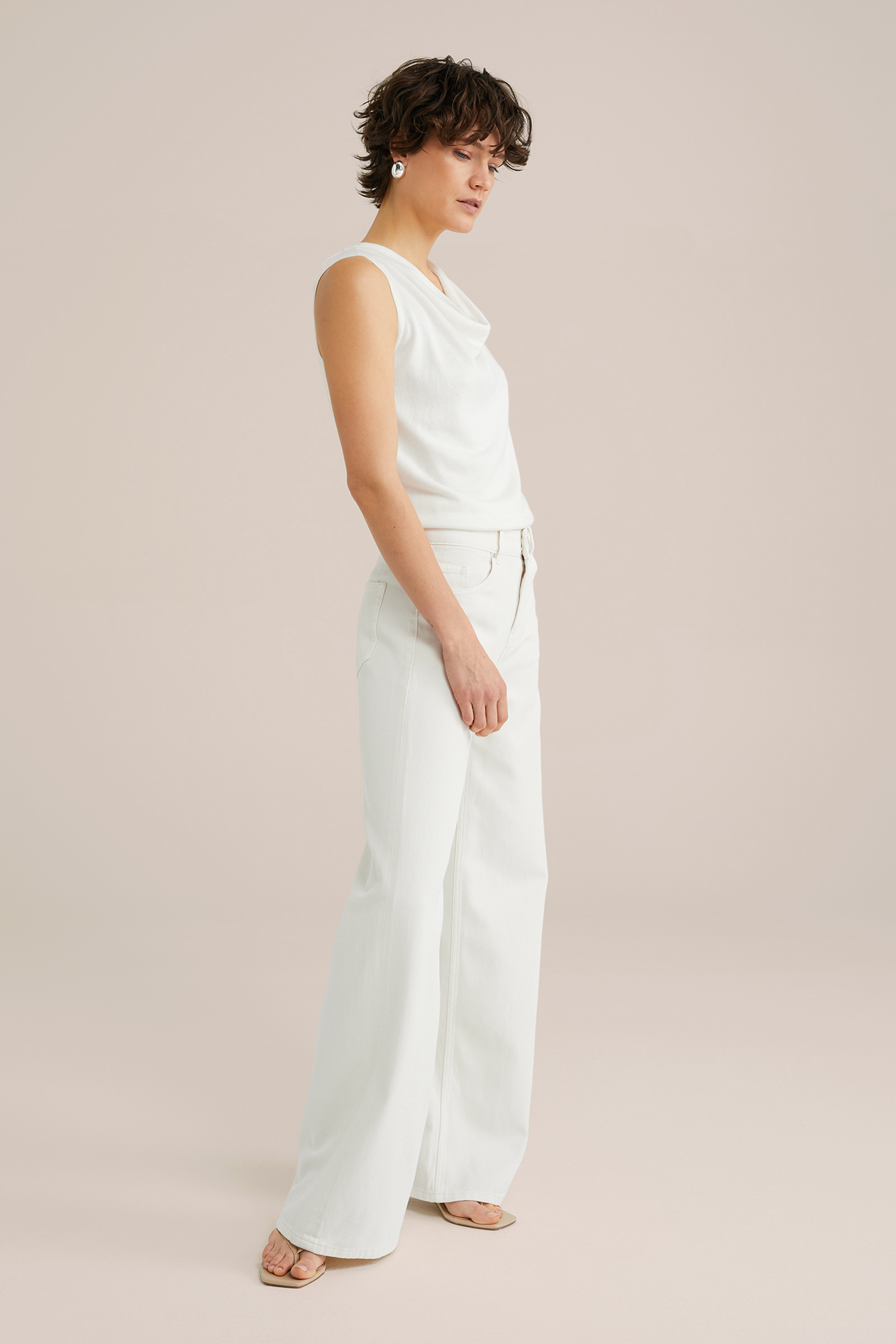 Dames top met gedrapeerde hals