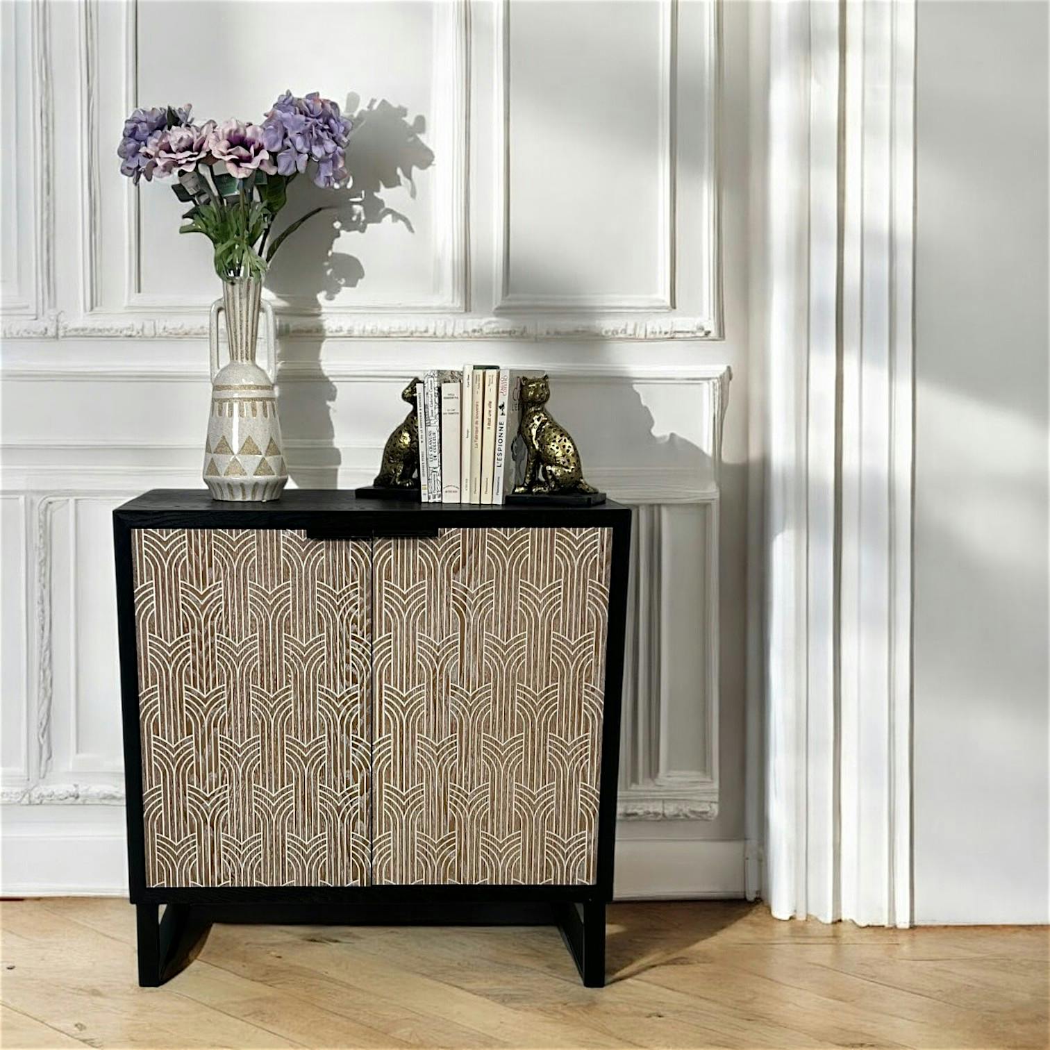 Buffet 2 portes bois et métal décor oriental