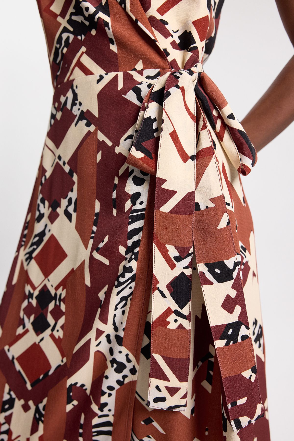 KarenMillen Viscose Crepe Abstract Halter Neck Midi Dress