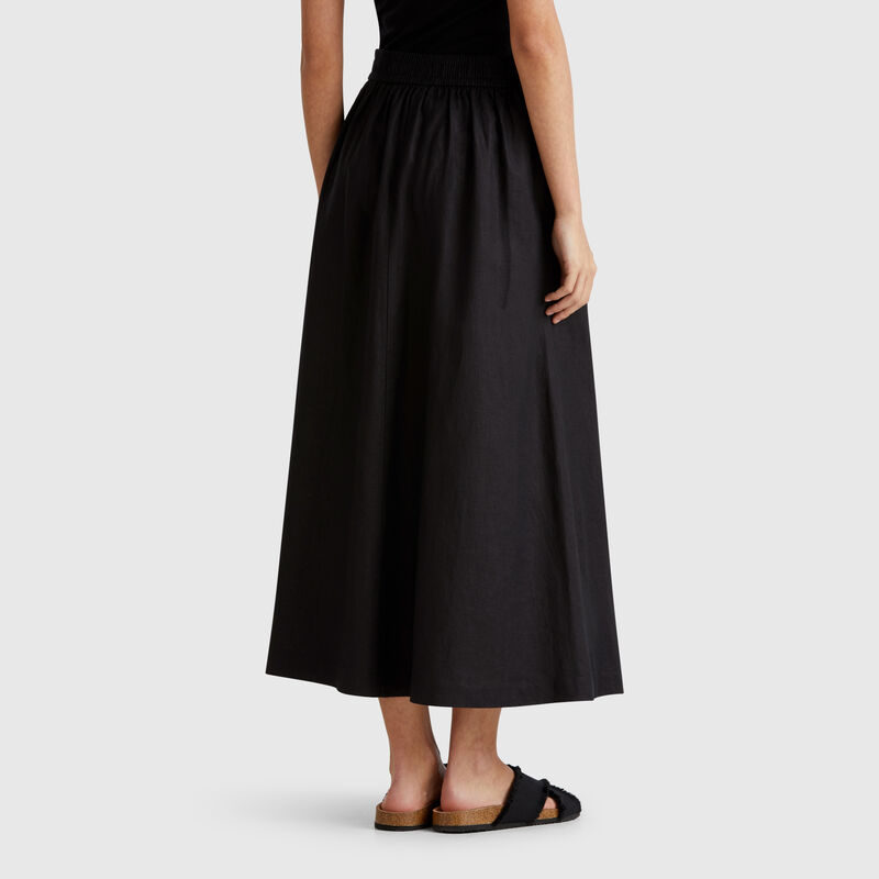 Long skirt in pure linen