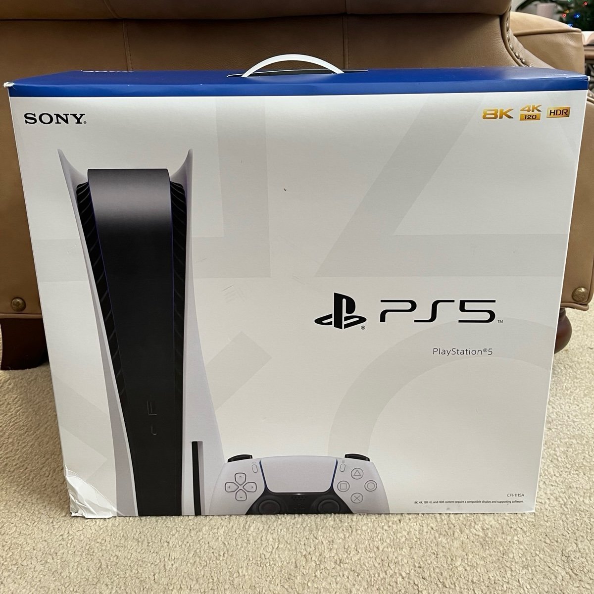 PlayStation 5 PS5 Console Disc Version in Box