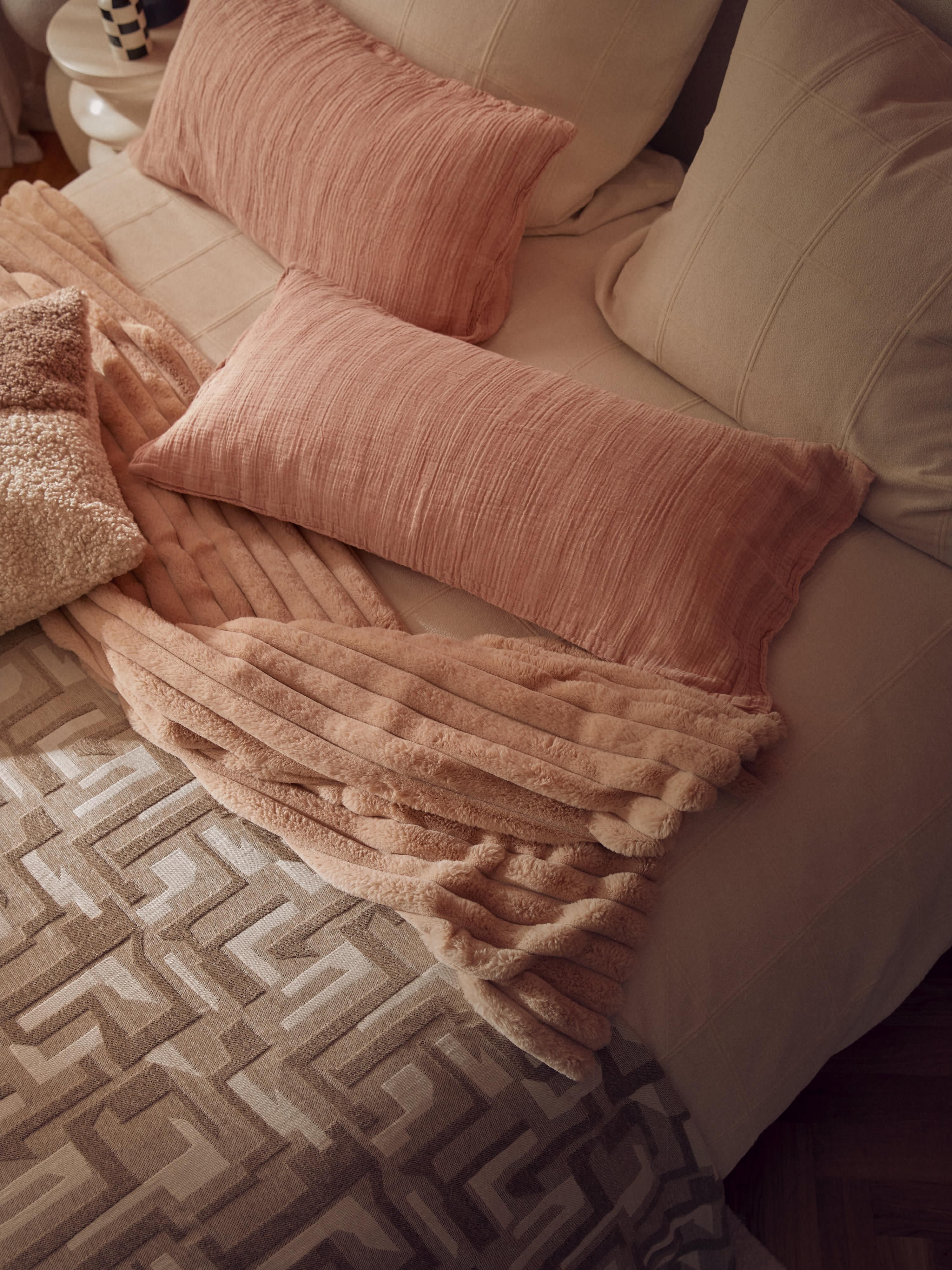 Kuscheldecke Lovey aus Kunstfell