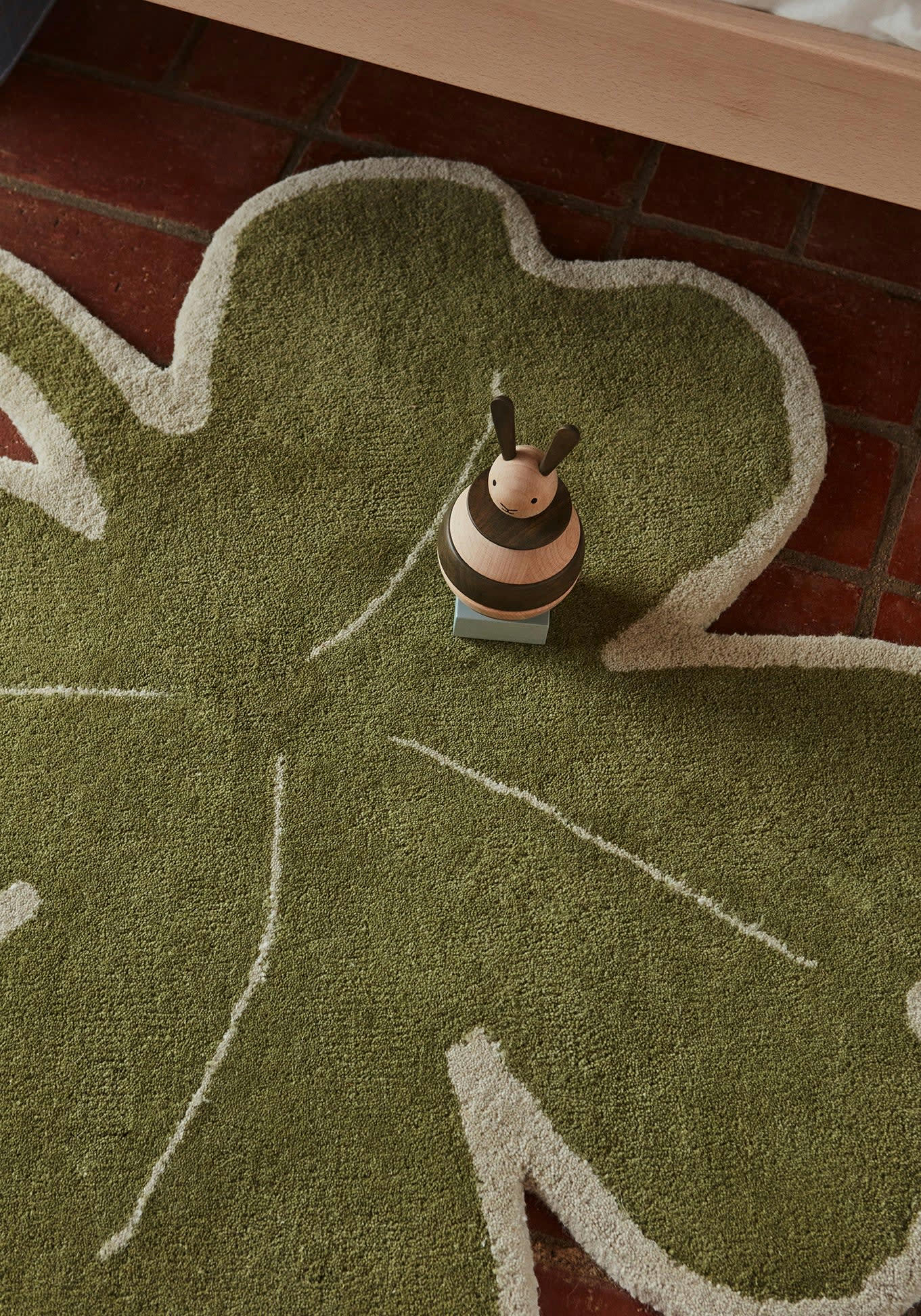 LUCKY CLOVER - Tapis 80% laine 20% coton 95x95cm