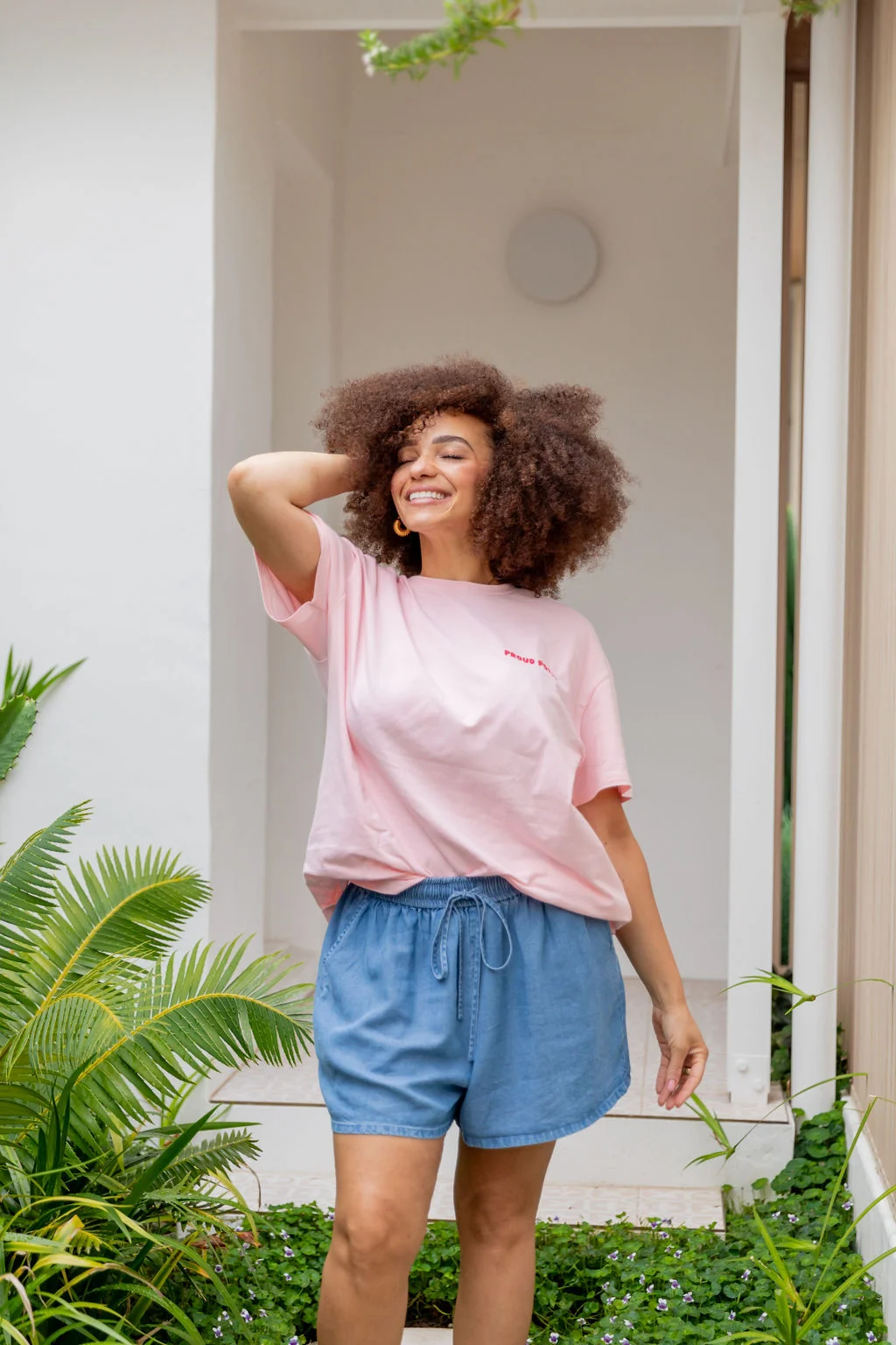 Good Vibes Tee in Pink