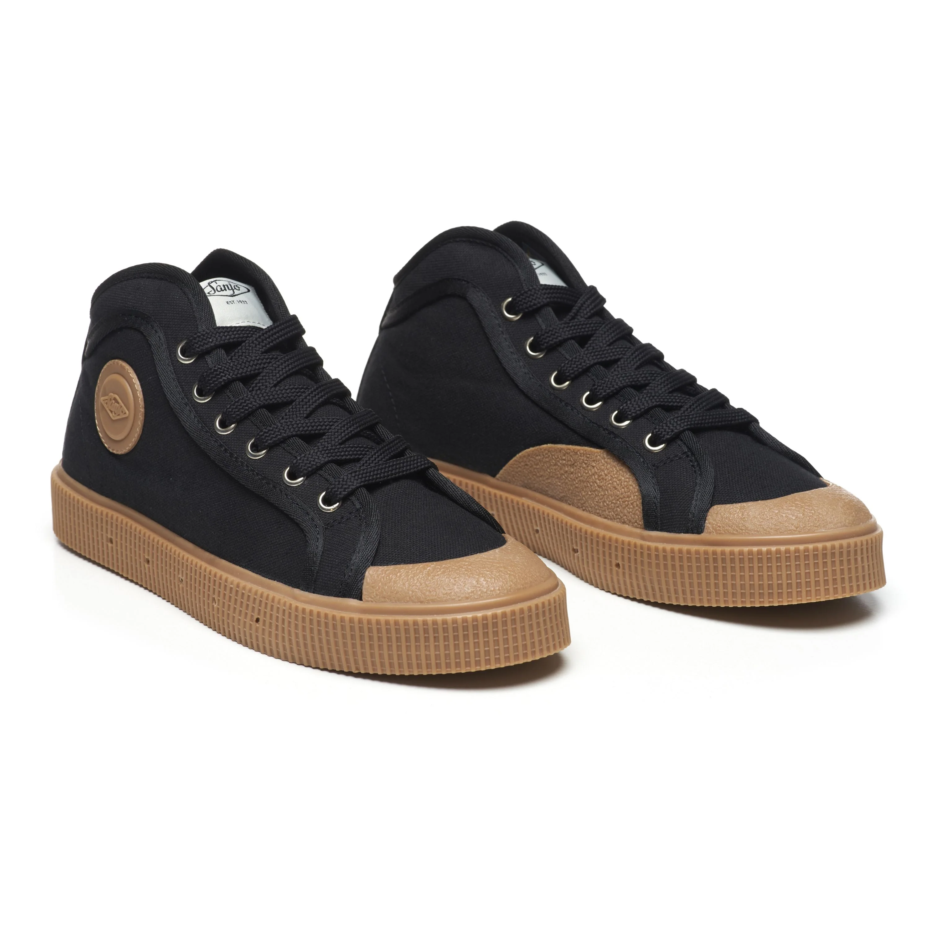 Sanjo K100 // Black-Gum