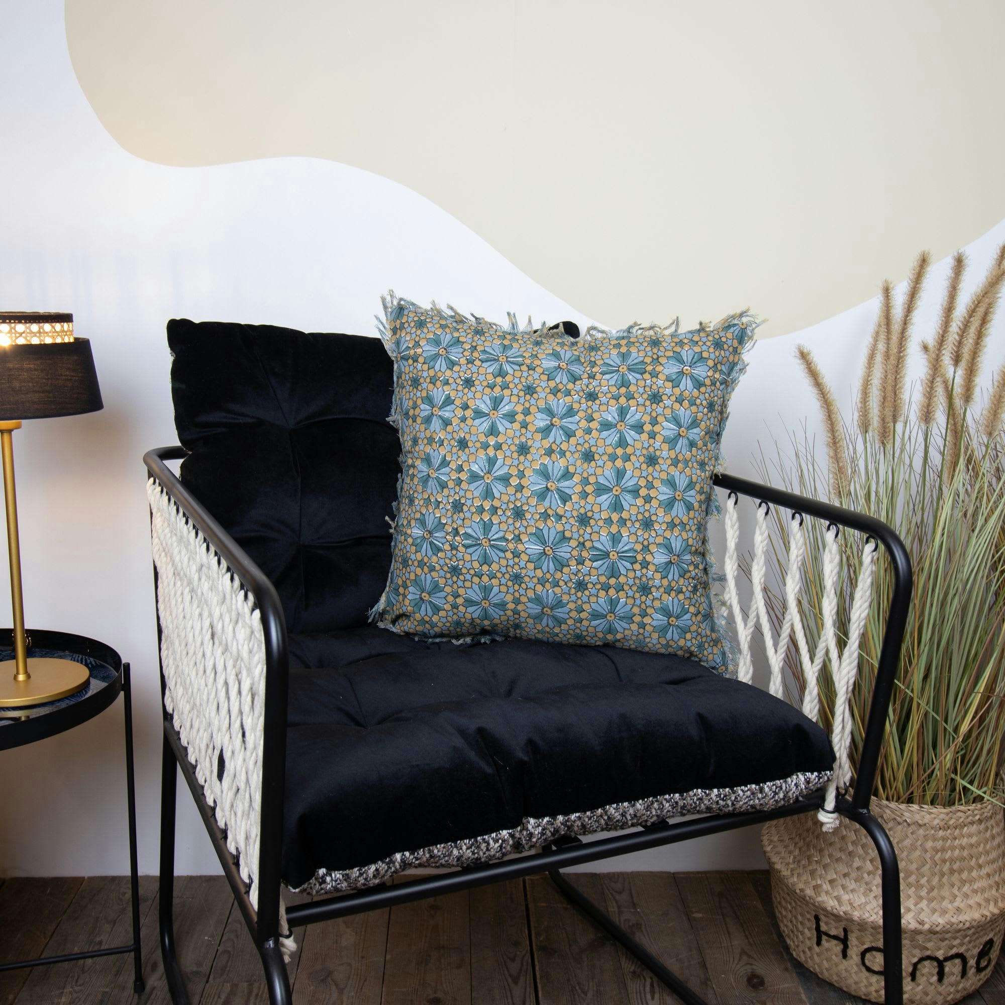 NALA - Coussin en coton bleu avec franges 40cm