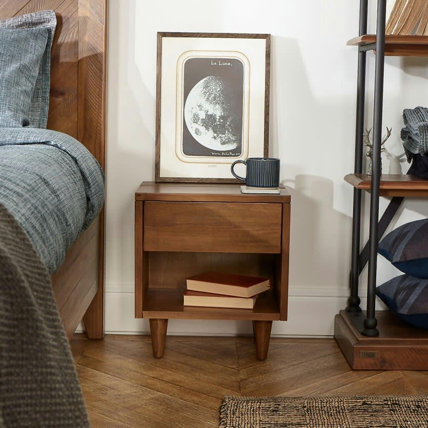 BRADLEY - Table de chevet en bois massif