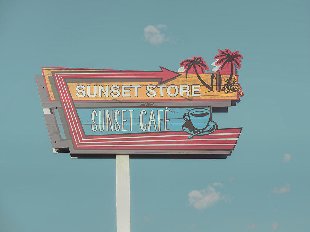 SUNSET CAFE - Photographie d'art de Laura Sanchez 60x80 cm sur alu