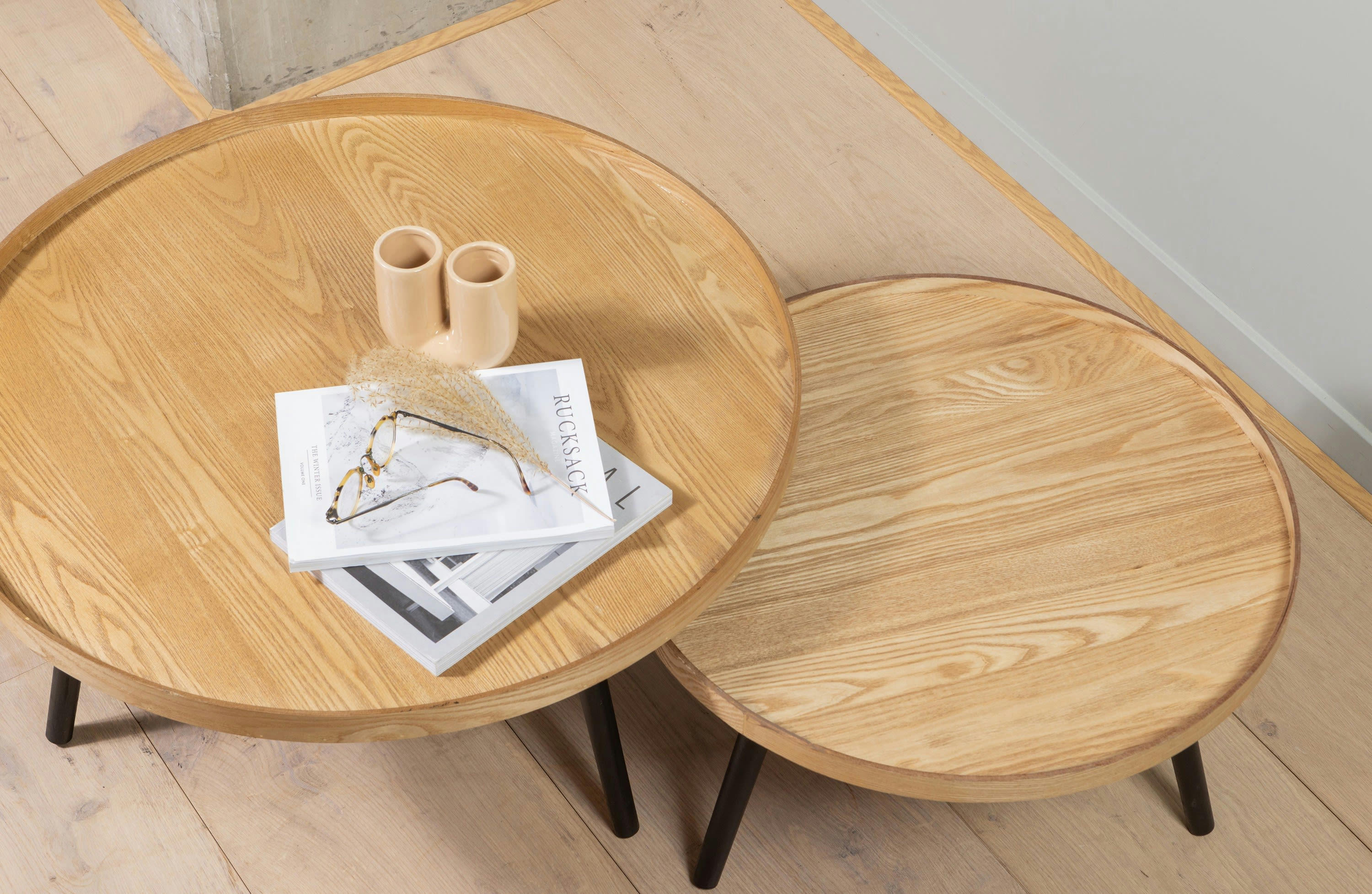 MESA - Table d'appoint en bois beige
