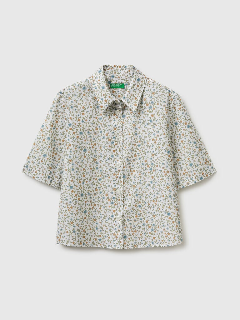 Short sleeve patterned shirt
