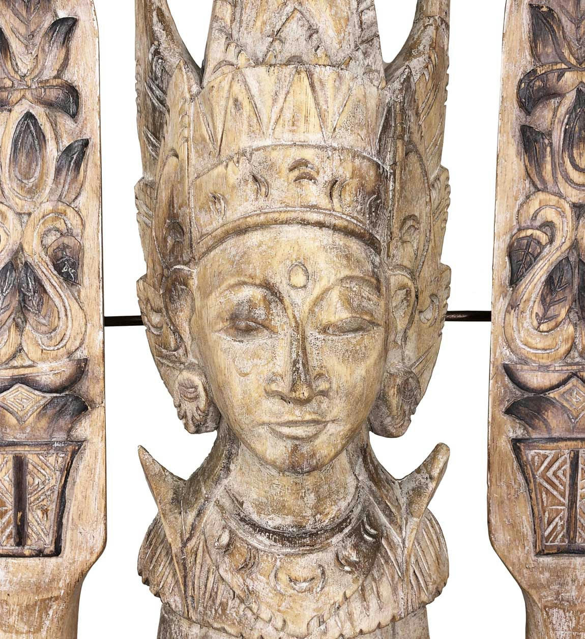 ETHNIC - Déesses sculptées en bois beige