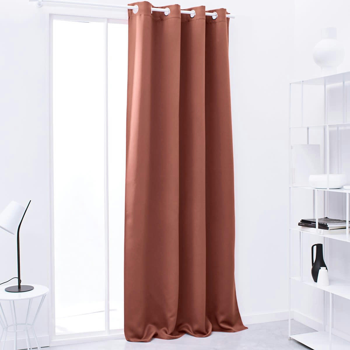 ESSENTIAL - Rideau occultant à oeillets en Polyester Rouge 140x240 cm