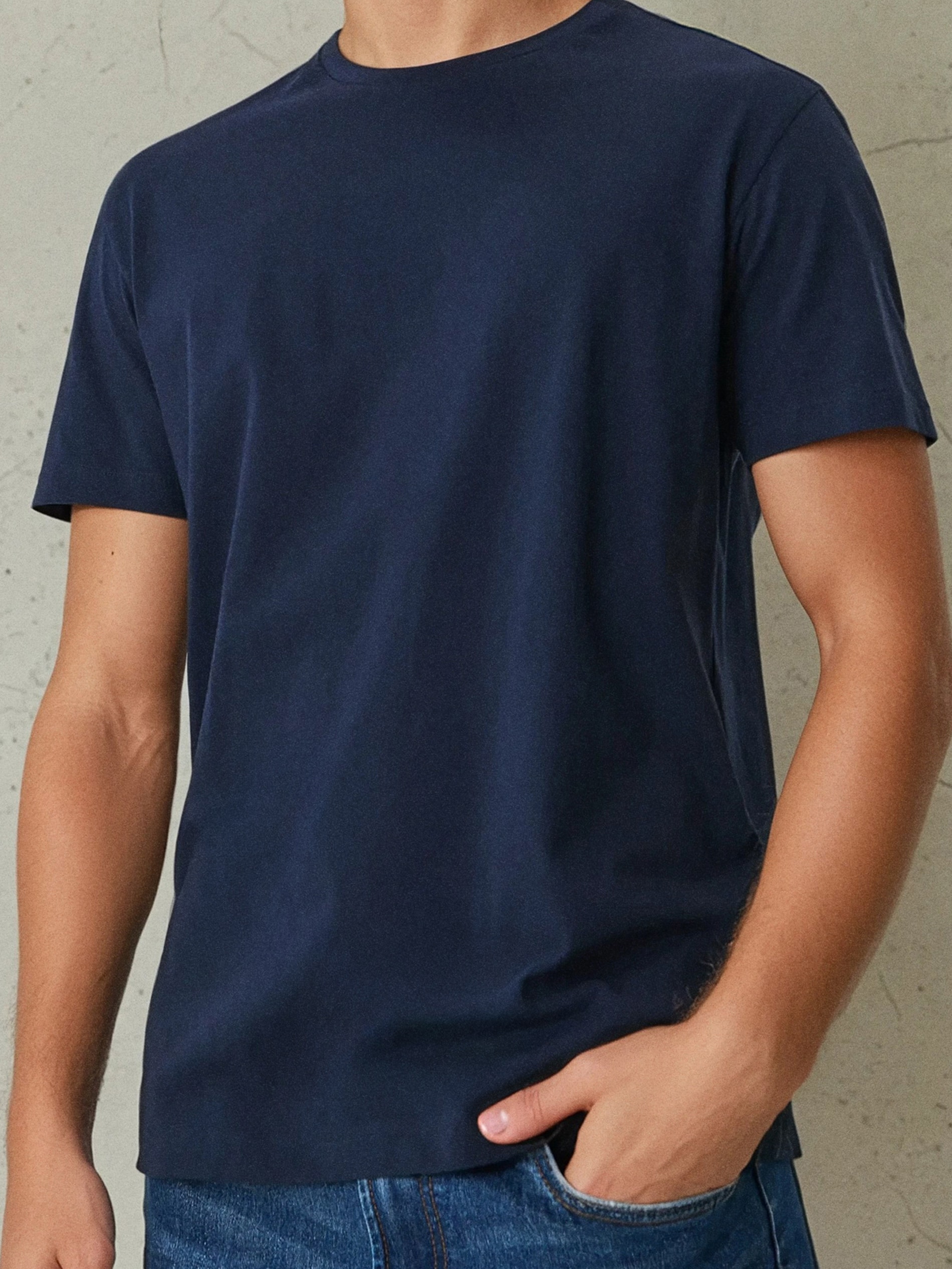 MEN`S T-SHIRT
