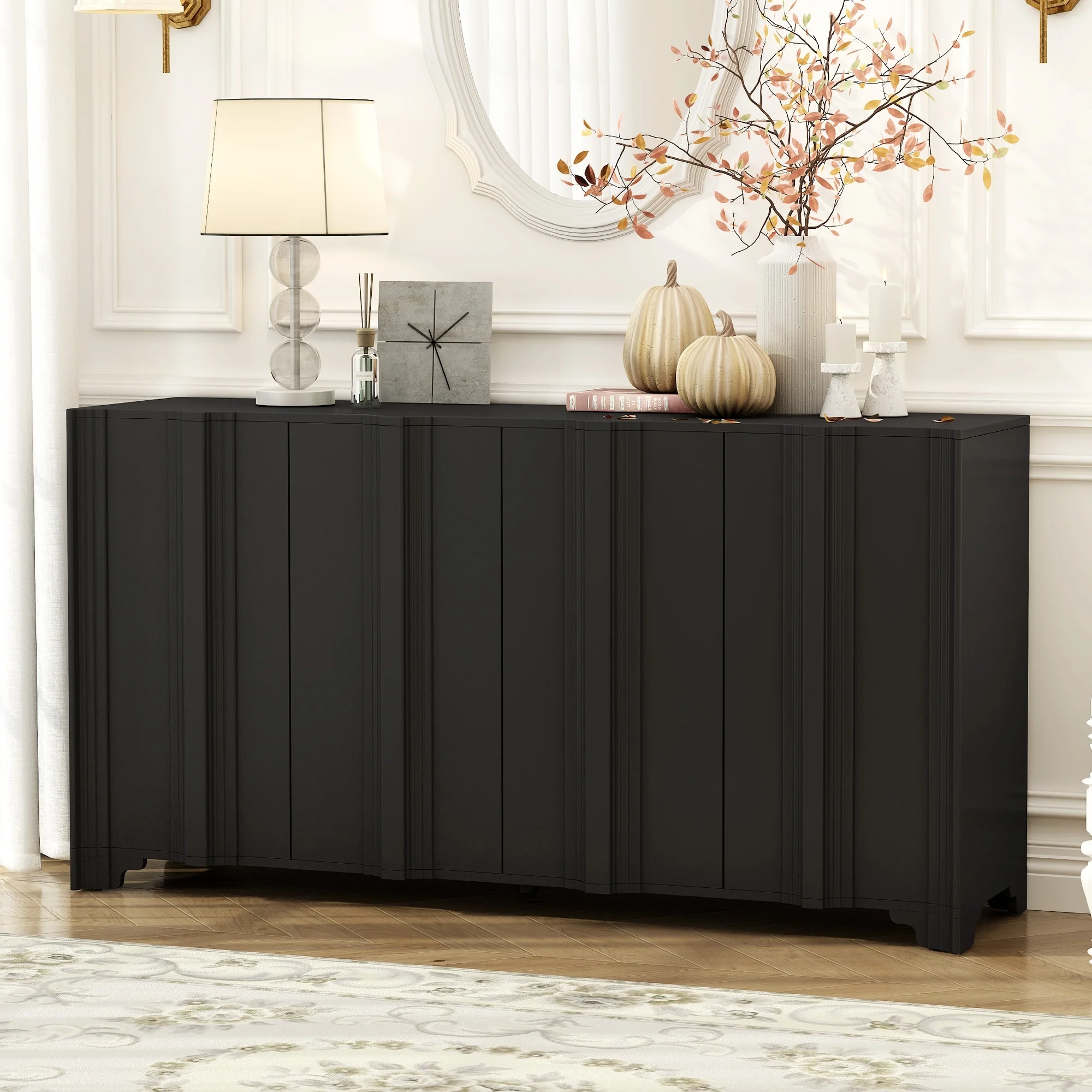 4-Door Sideboard with adjustable shelves