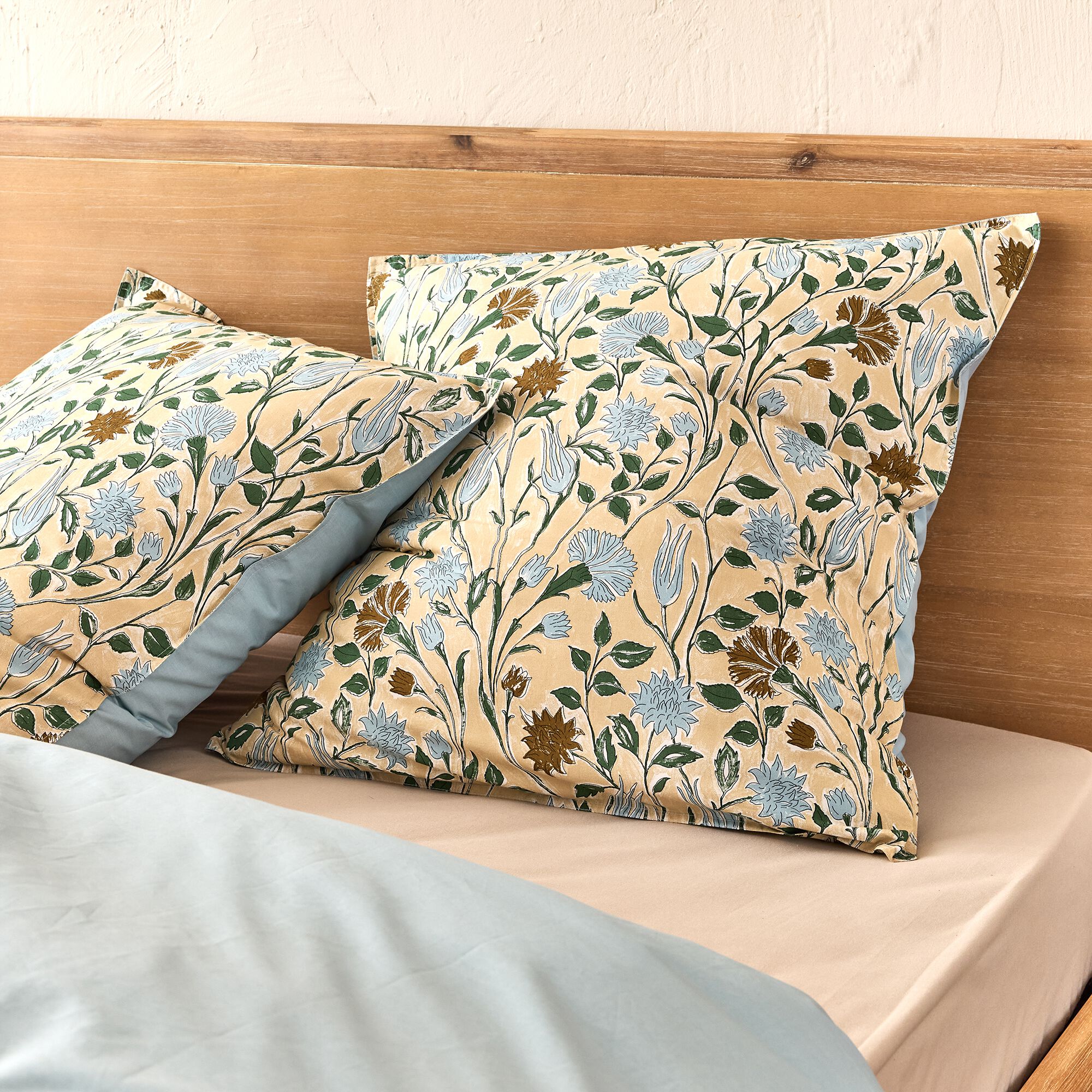 IZNIK - Housse de couette 240x220cm et 2 taies d'oreiller 63x63cm en percale de coton motif floral - bleu