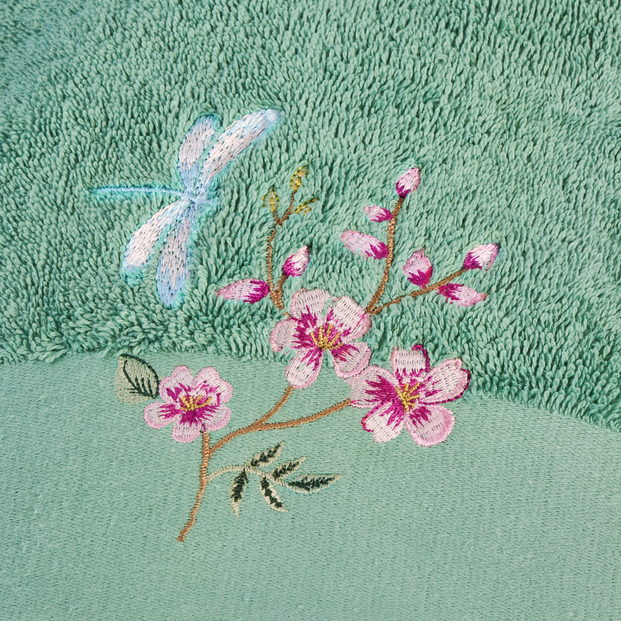 Serviette invité brodéeEssence de sakura