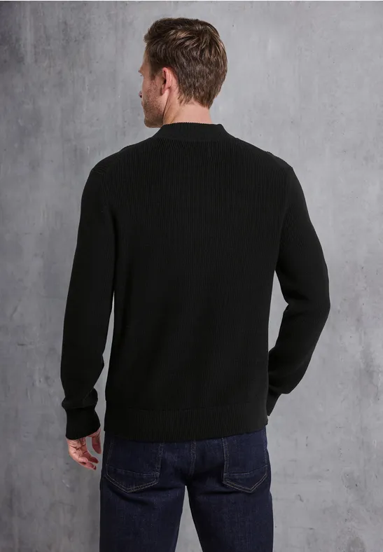 Pullover mit Stehkragen