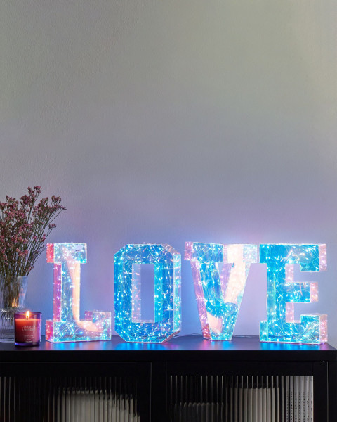 Podświetlany napis love LED na USB