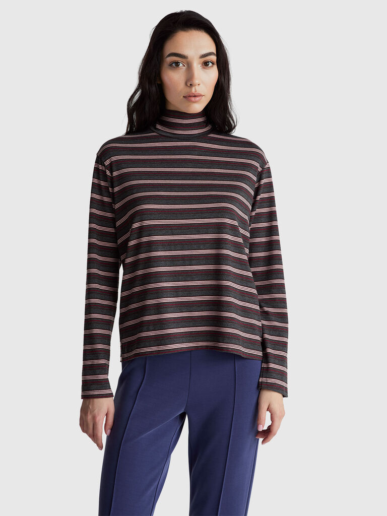 Striped turtleneck t-shirt