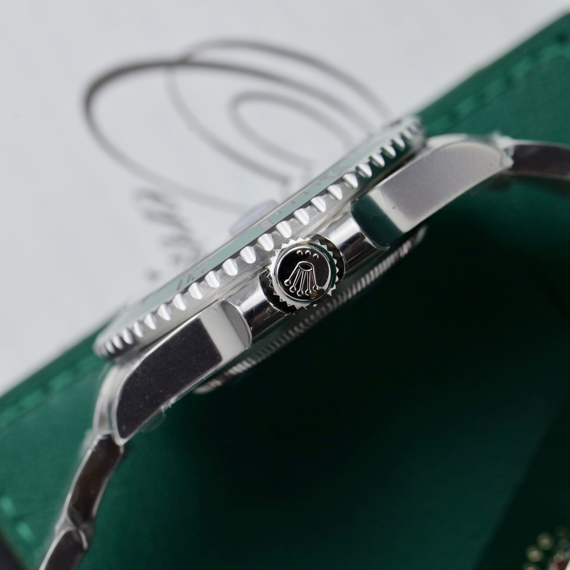 Rolex Submariner 116610LV Hulk 904L Steel Green Dial 40mm Oyster Super Clone