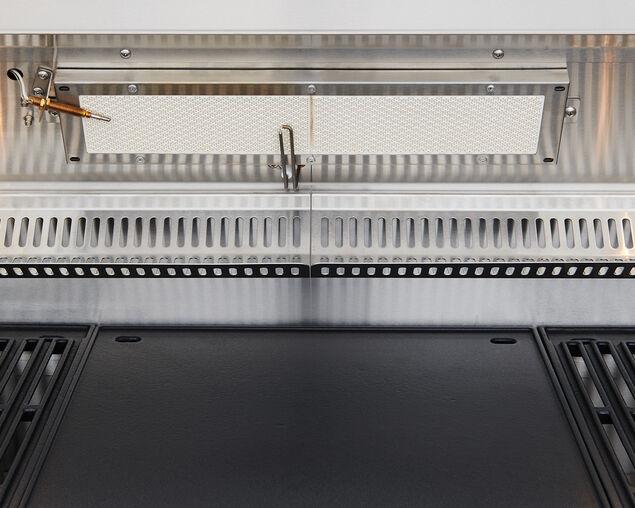 BeefEater 7000 Premium 5 Burner Flame Failure Build-In BBQ