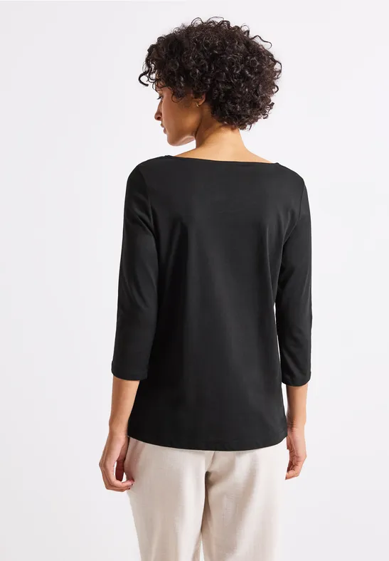 Shirt mit U-Boot-Ausschnitt