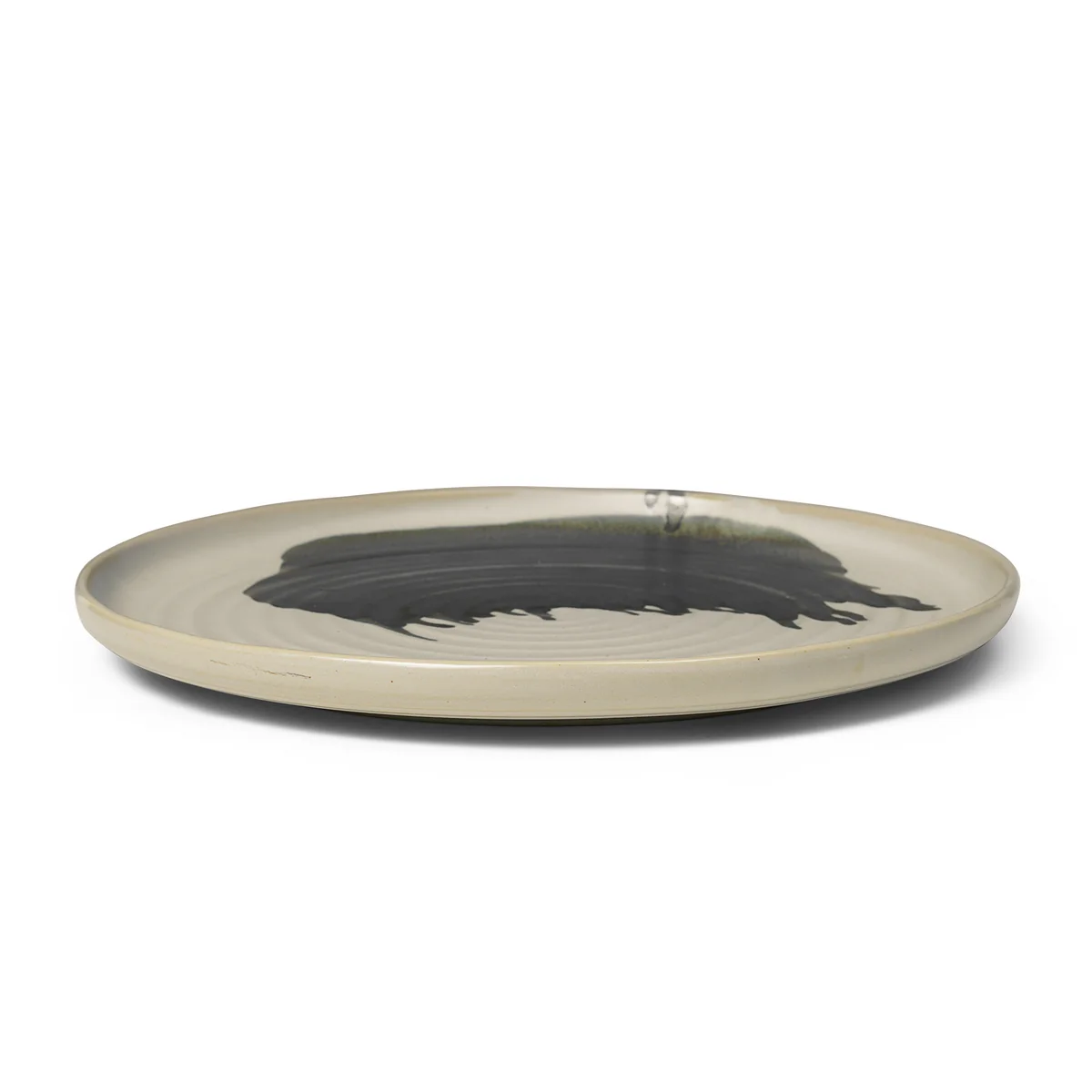 Ferm Living - Omhu Servierplatte, Ø 36 cm, off-white / charcoal
