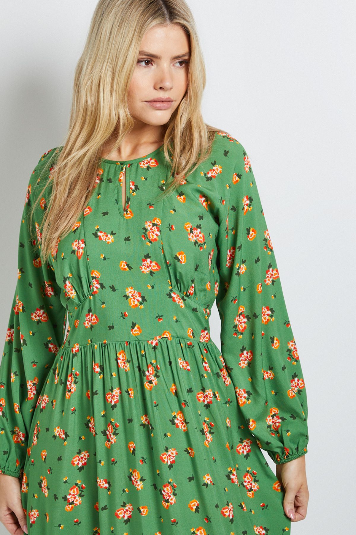 Dorothy Perkins Petite Green Ditsy Blouson Sleeve Keyhole Detail Midi Dress