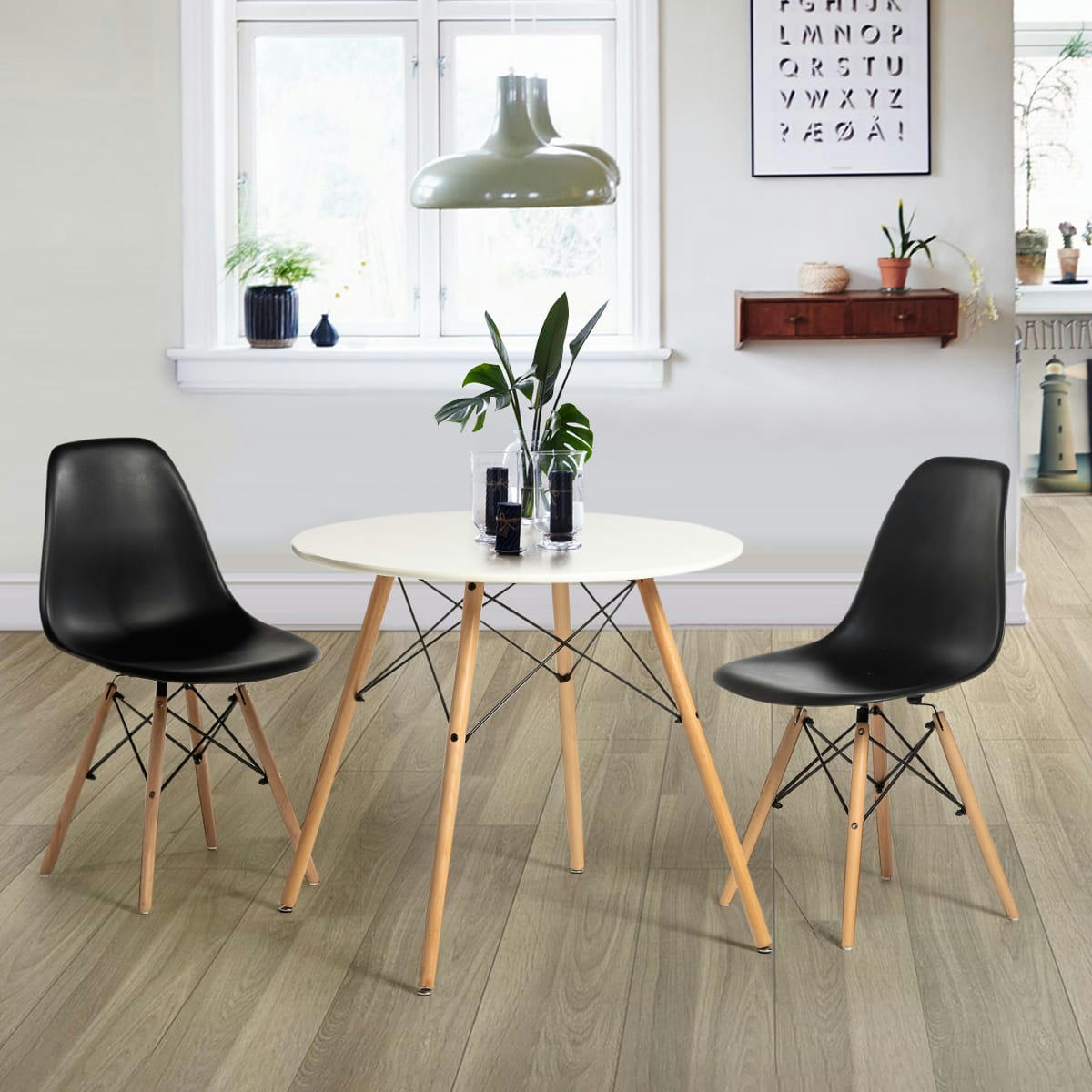 - Lot de 4 chaises de salle à manger noires au style scandinave