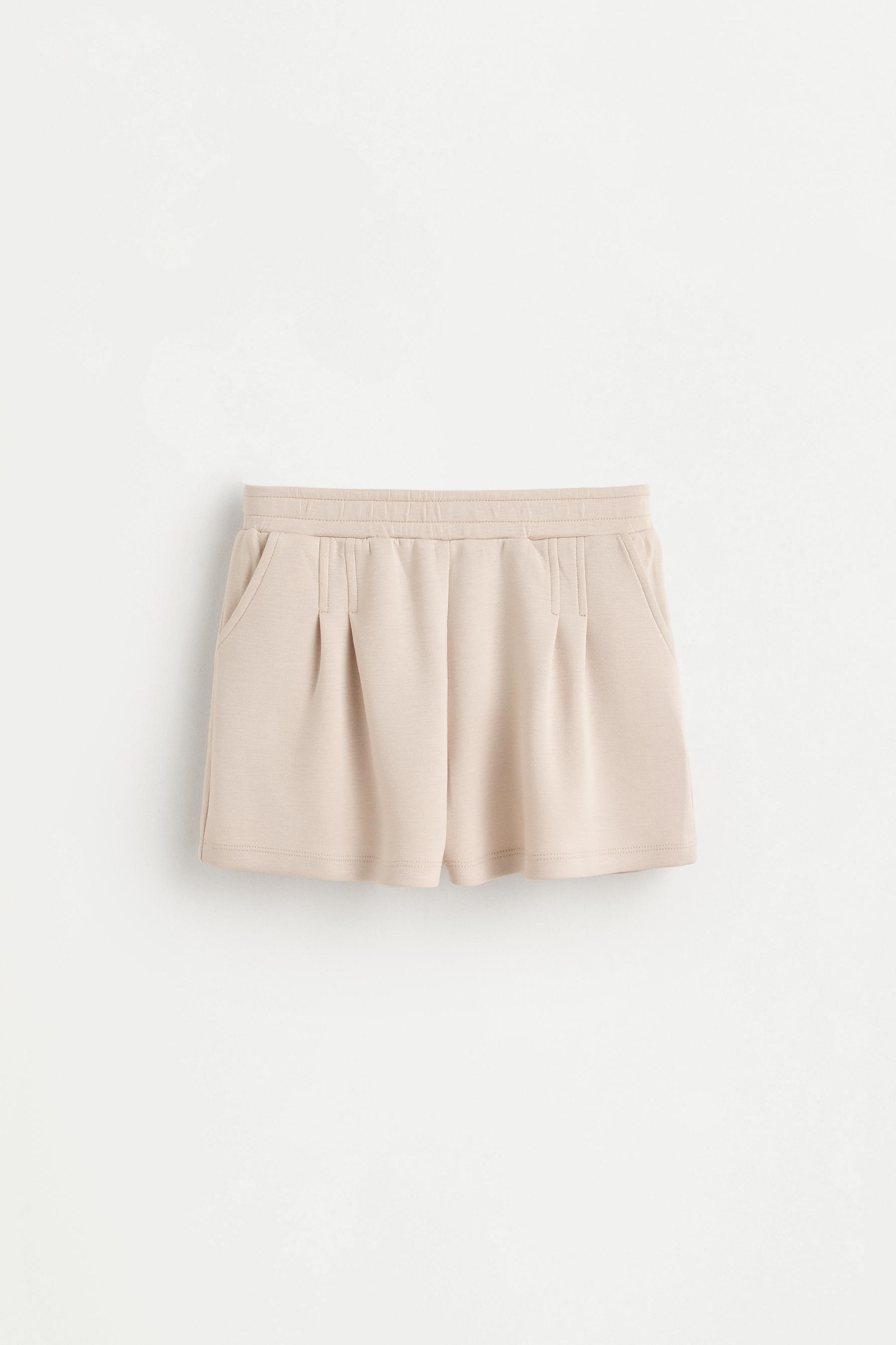 Short felpa fluida pinzas