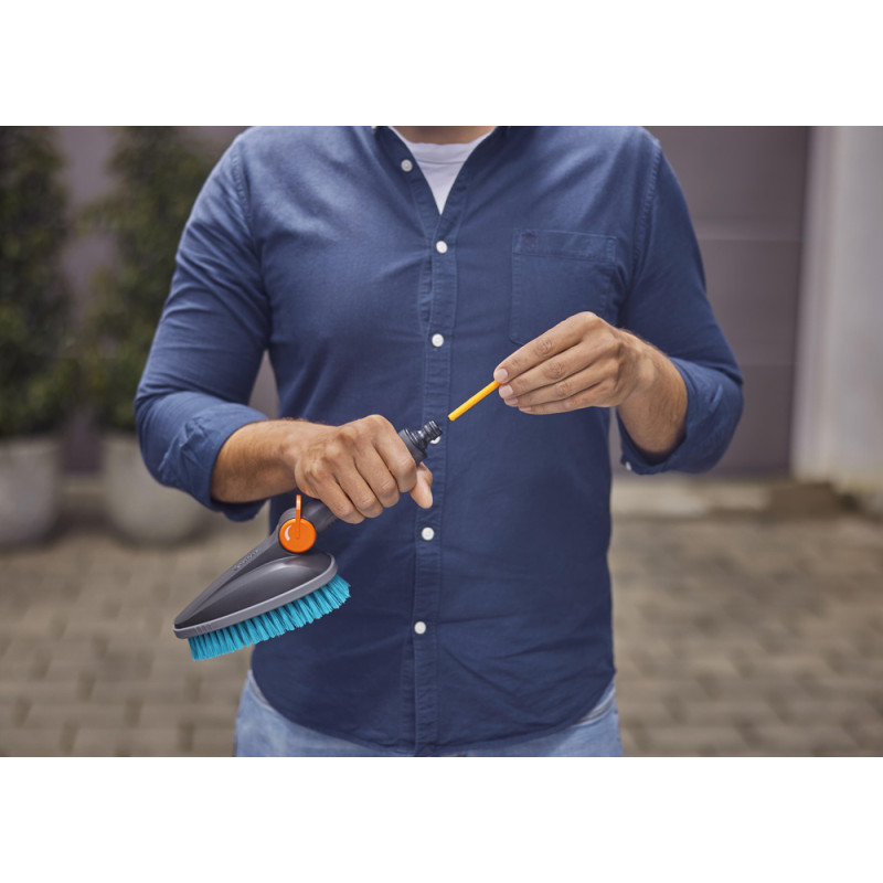 Brosse de lavage à main dure GARDENA