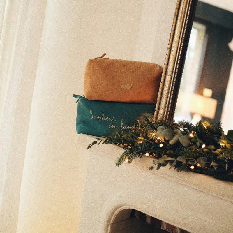 - Trousse de toilette week-end camel