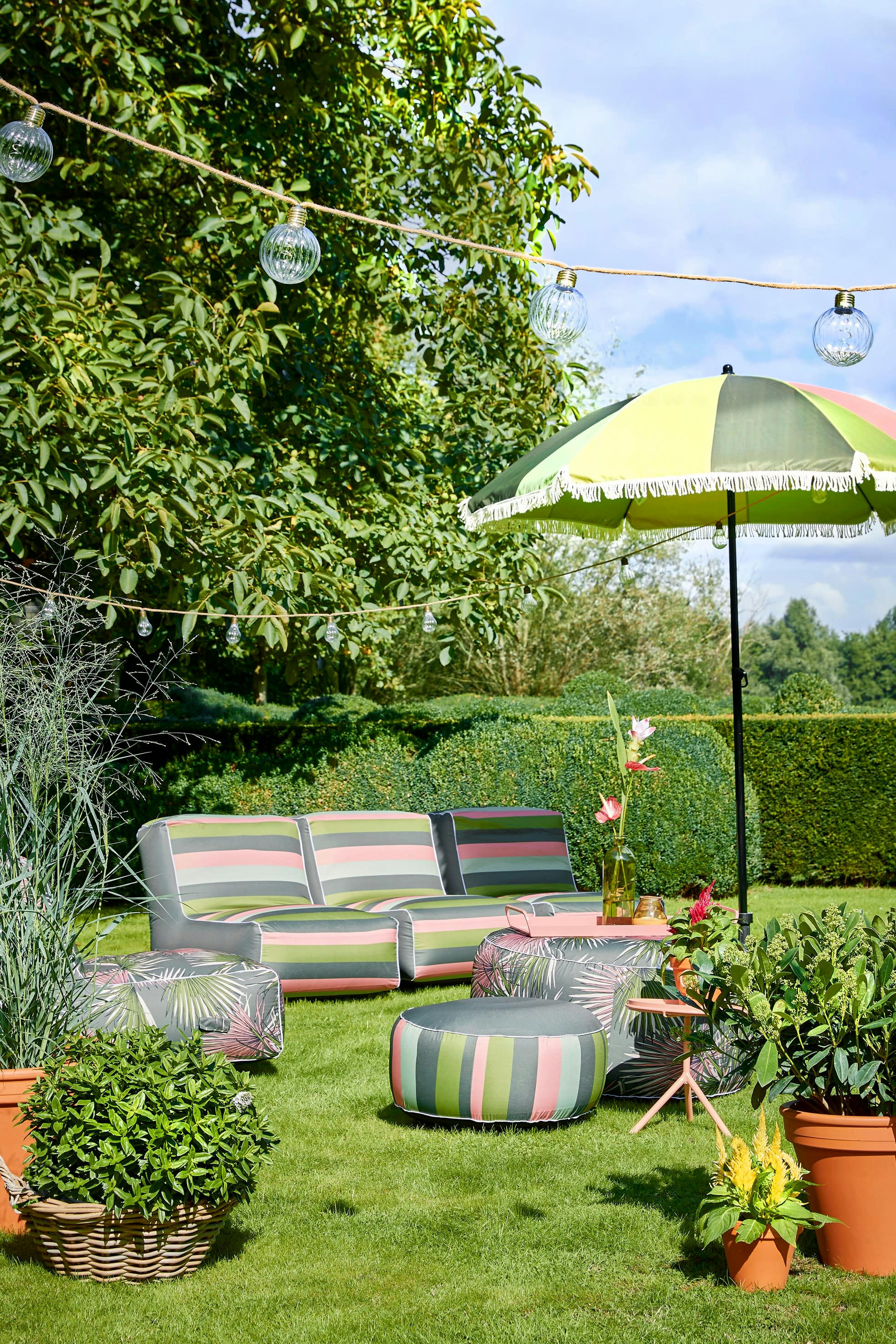 NUNO - Pouf d'extérieur gonflable fueilles vert D80