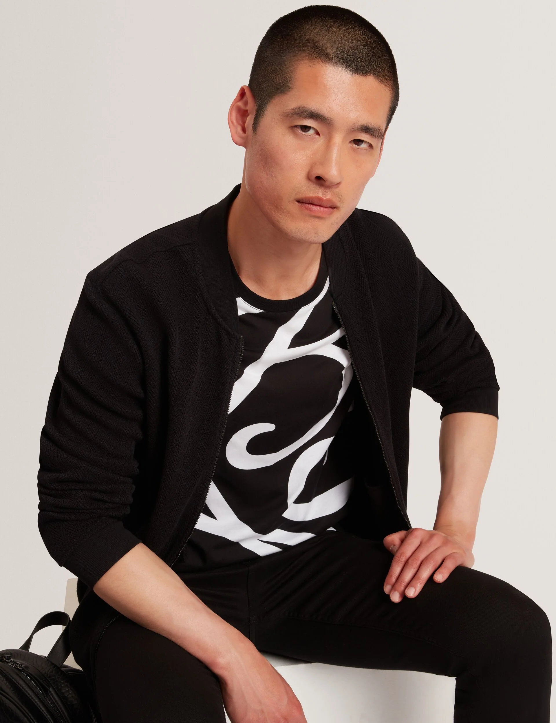 BRANIS | BLACK