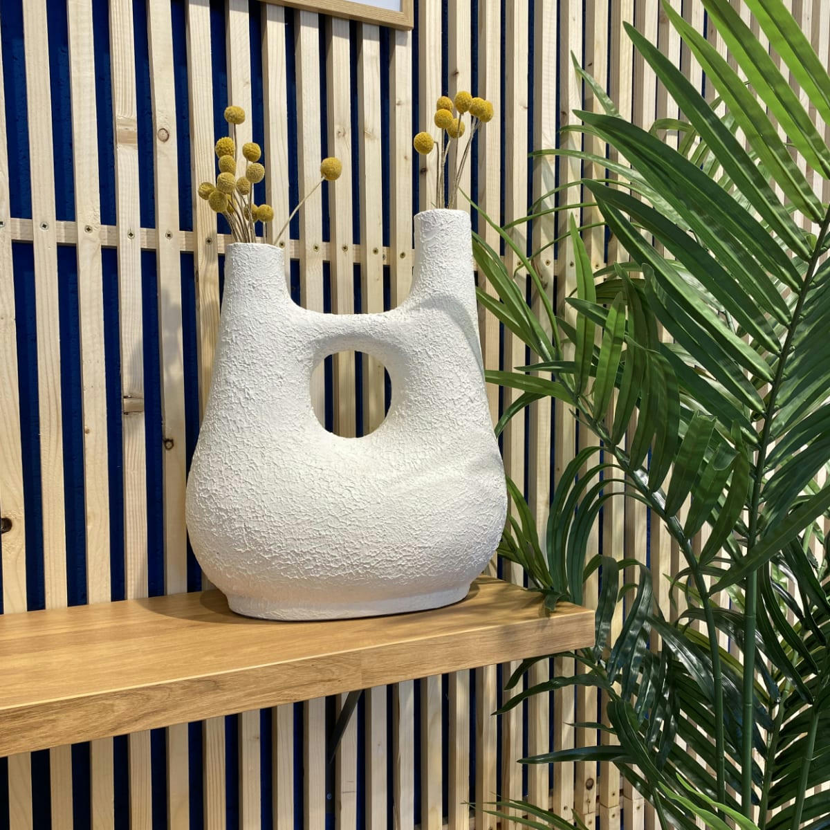 CRUZ - Vase décoratif blanc en terre cuite H42cm